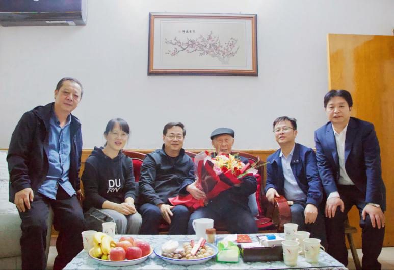 79d6575cd54145c6845e9634f735f69c.png 79d6575cd54145c6845e9634f735f69c.png